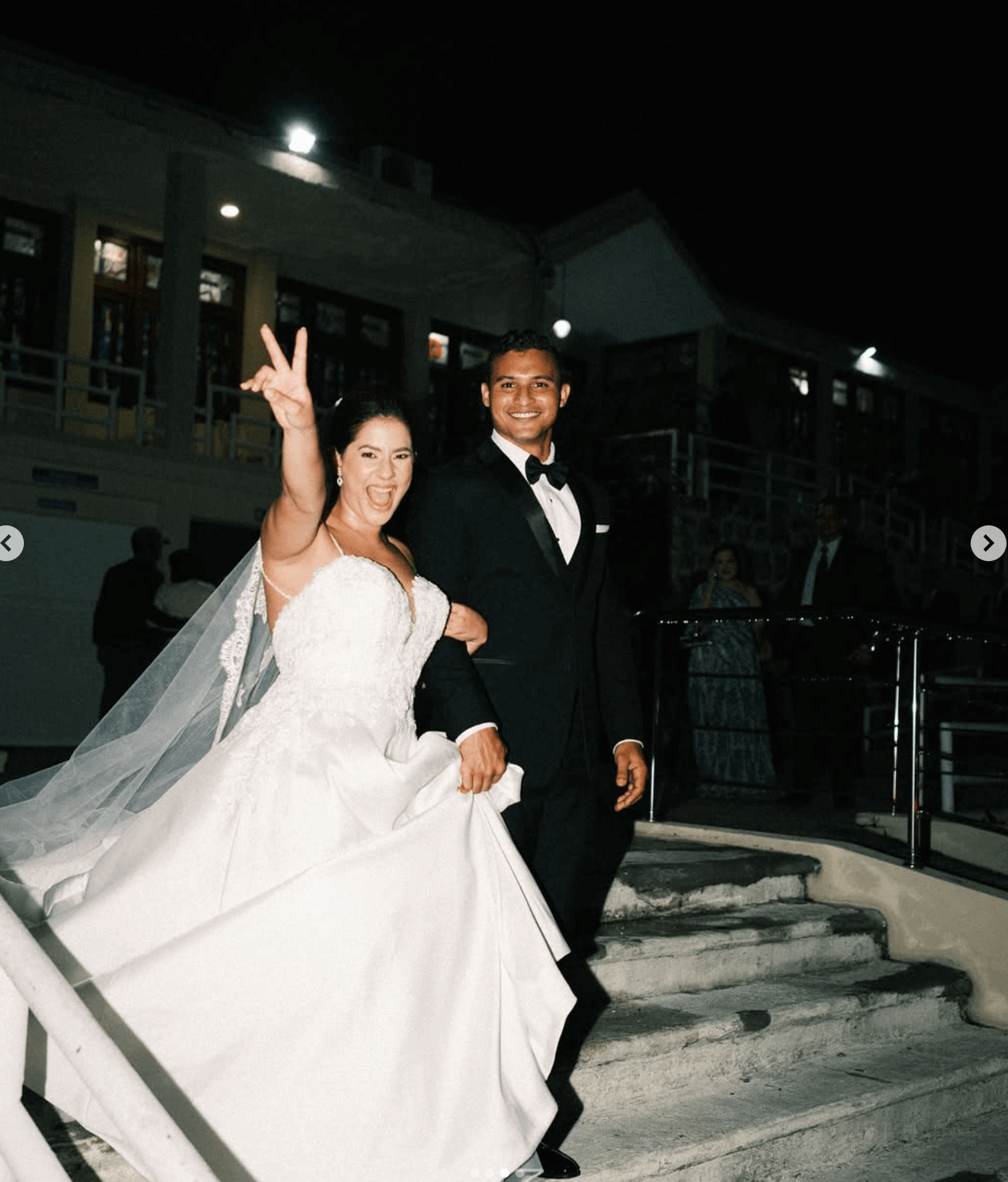 Arlyne and César's Wedding Photo - Exceptional wedding day coverage